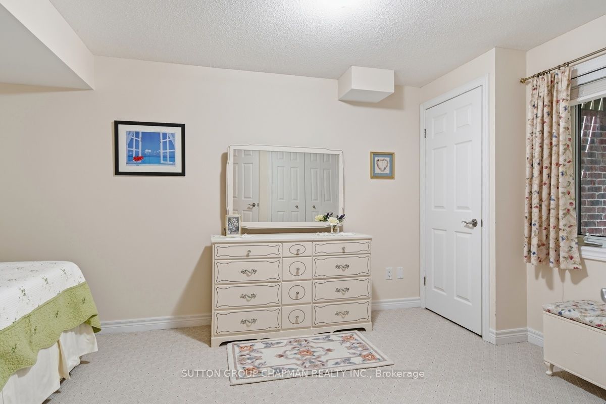 455 Hyde Park Road 15 Property Photo 42
