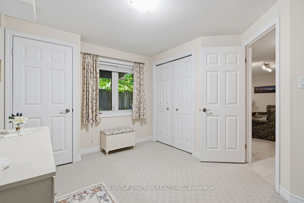 455 Hyde Park Road 15 Property Photo 44