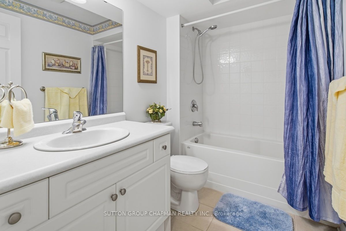 455 Hyde Park Road 15 Property Photo 45