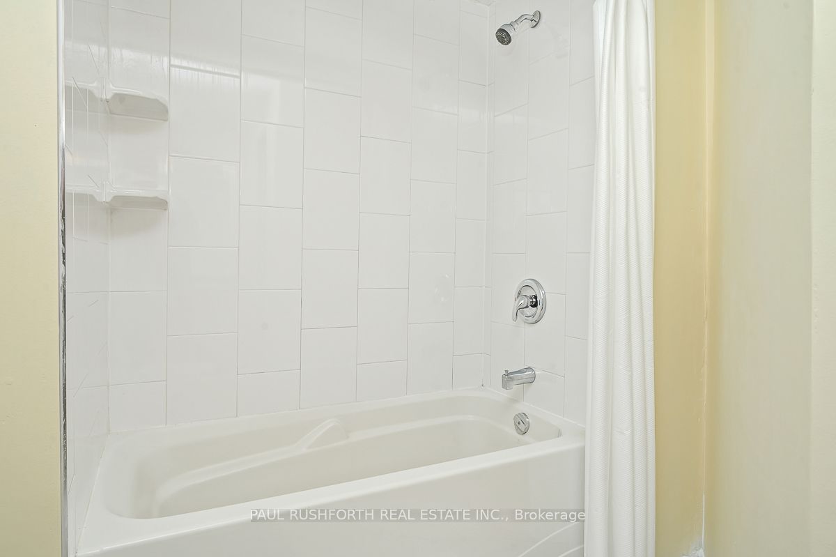 978 Admiral Avenue Property Photo 14