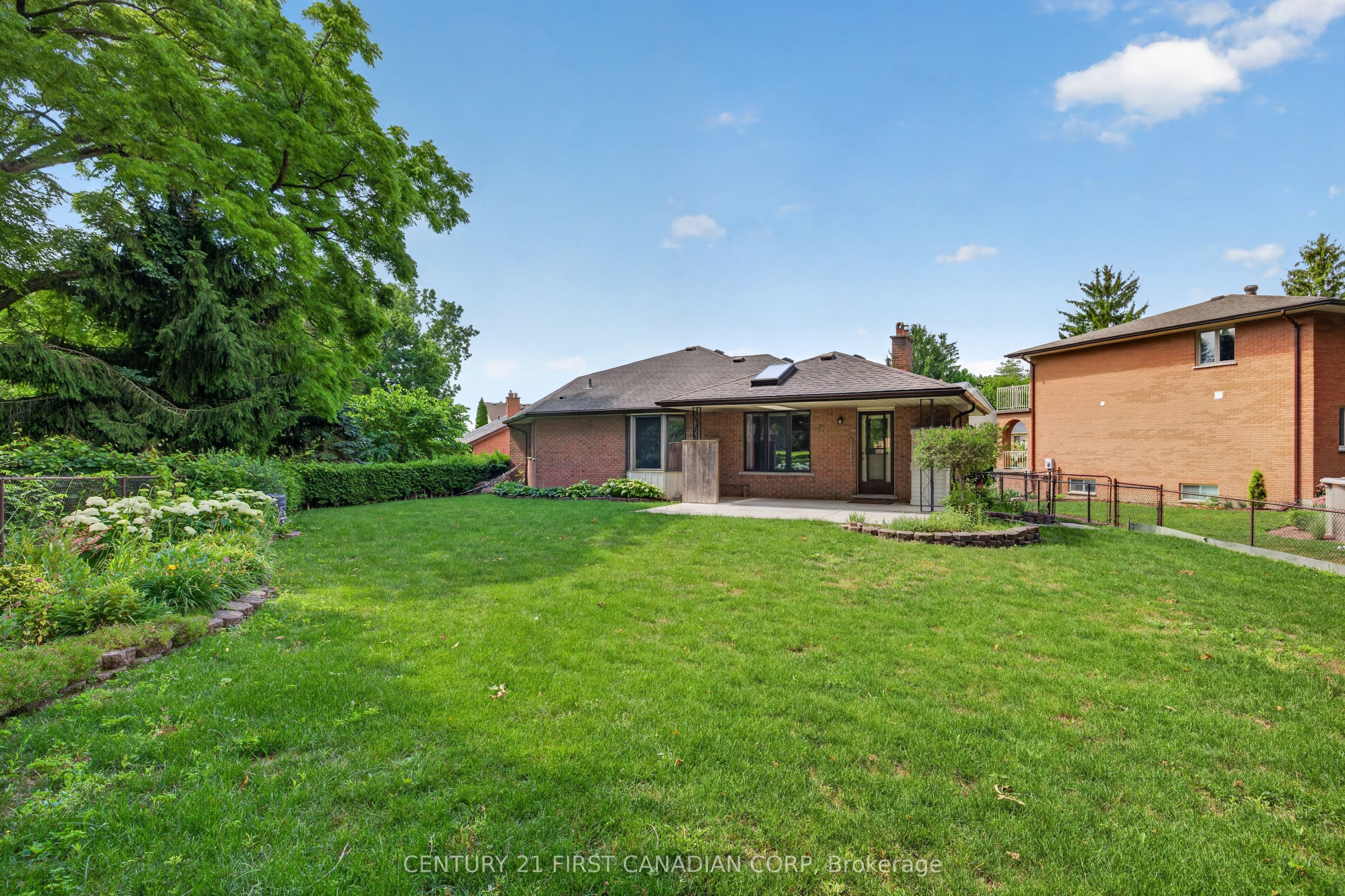 27 Stirrup Court Property Photo 34