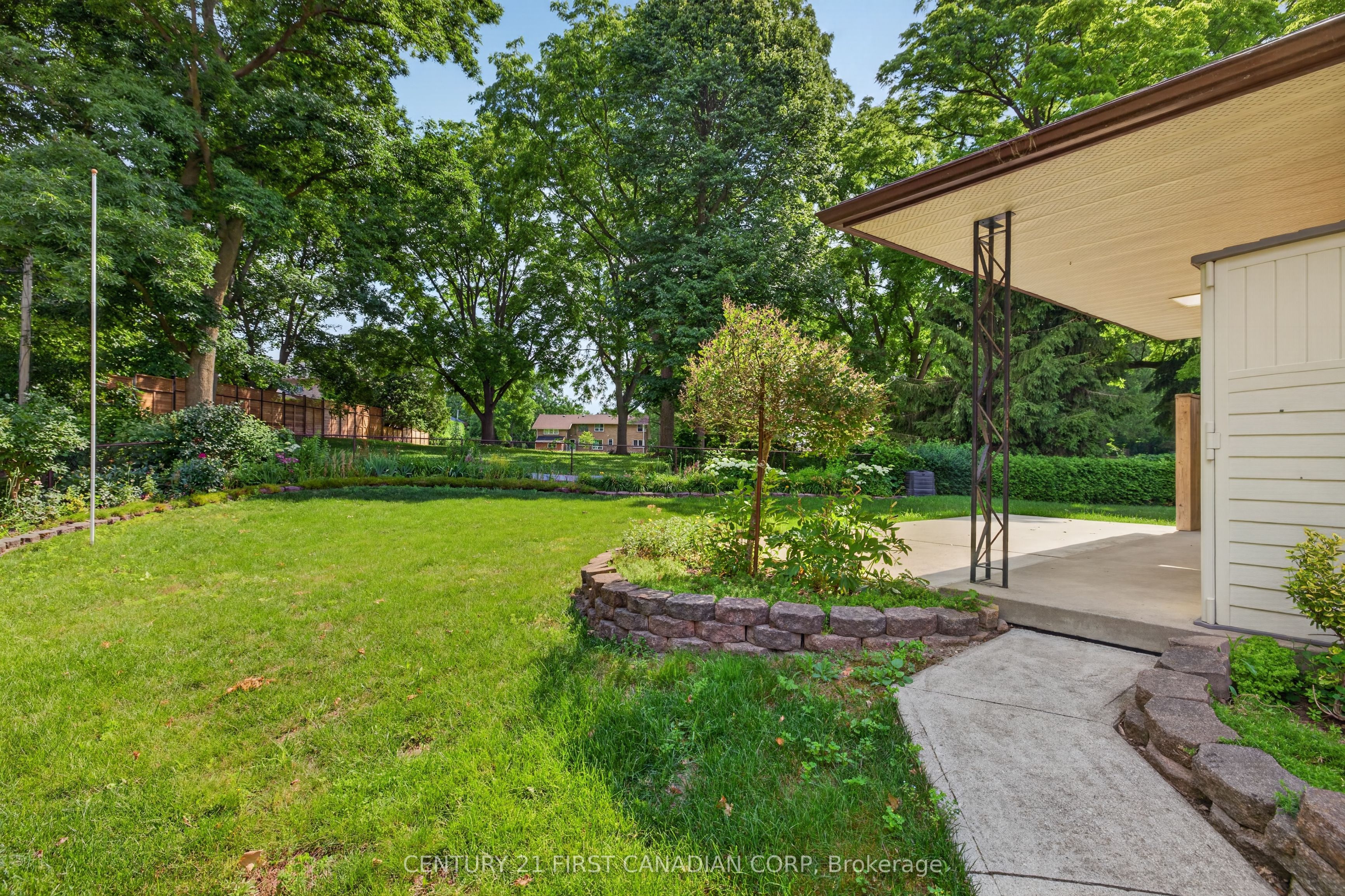 27 Stirrup Court Property Photo 35