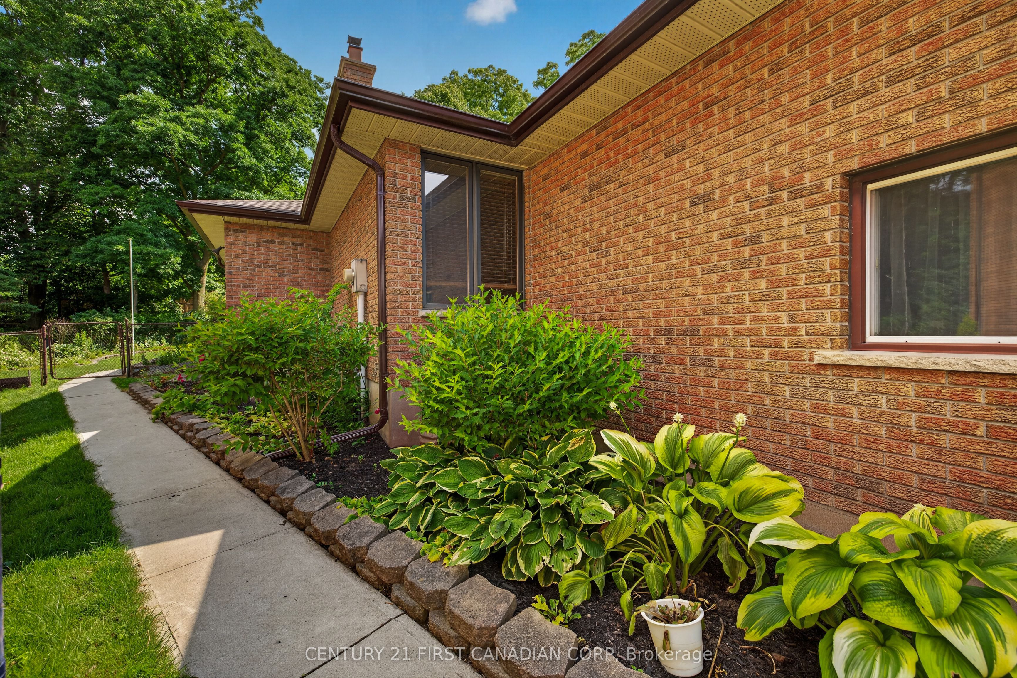 27 Stirrup Court Property Photo 38