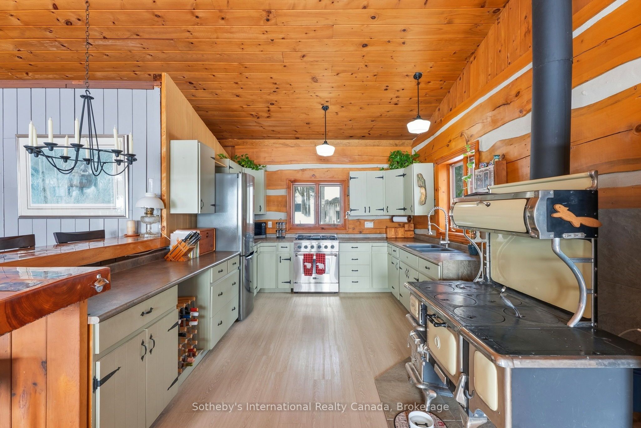 3491a Axe Lake Road Property Photo 26