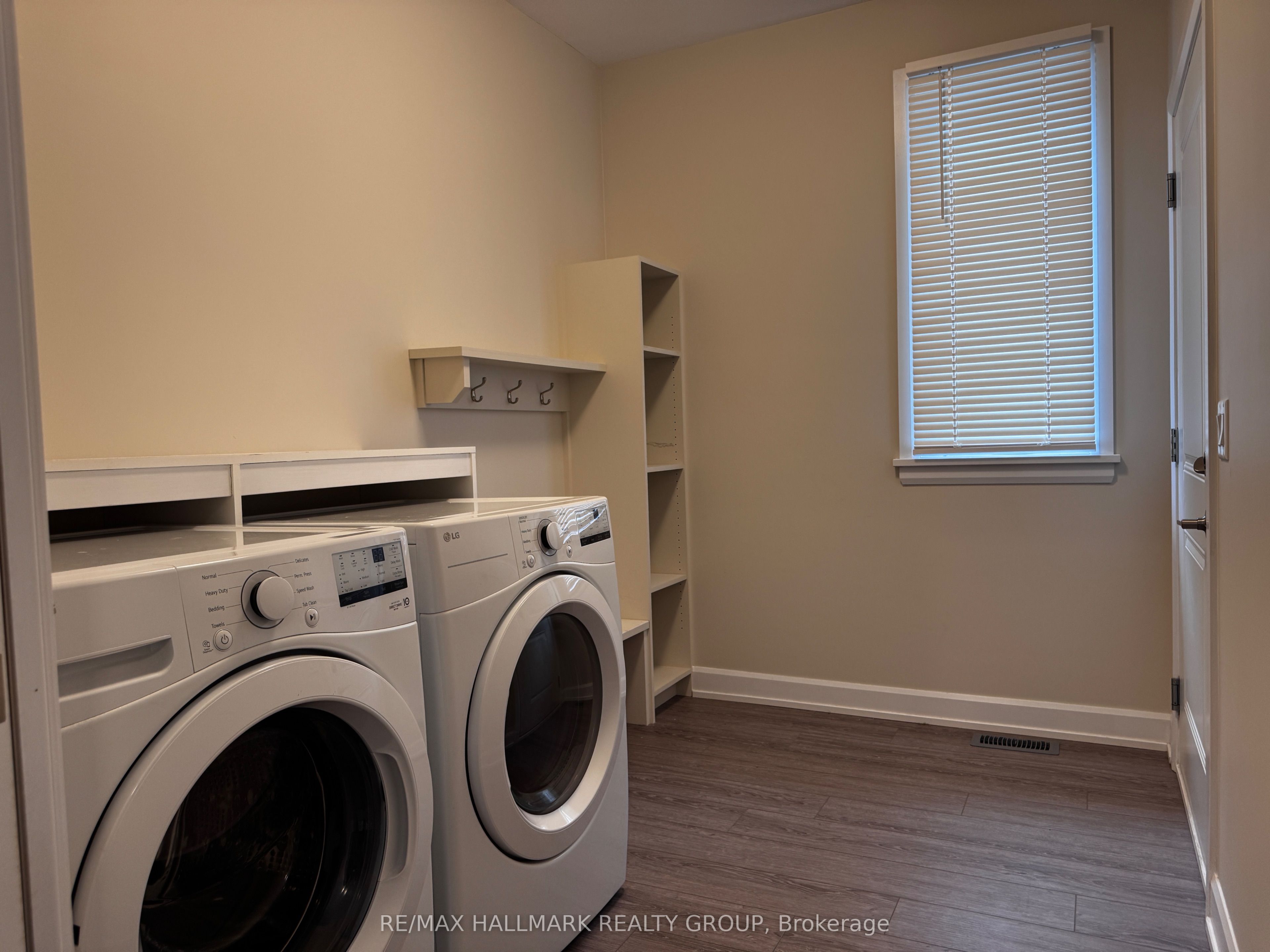 1509 Flanders Road Property Photo 6