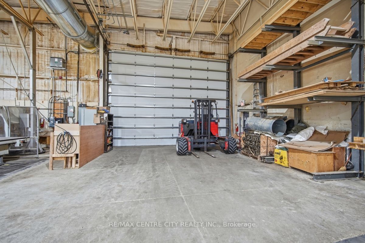 23819 Coldstream Road Property Photo 13