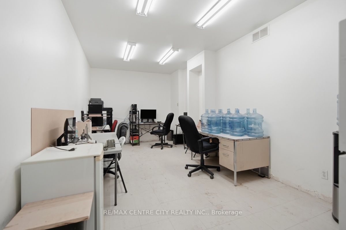 23819 Coldstream Road Property Photo 21