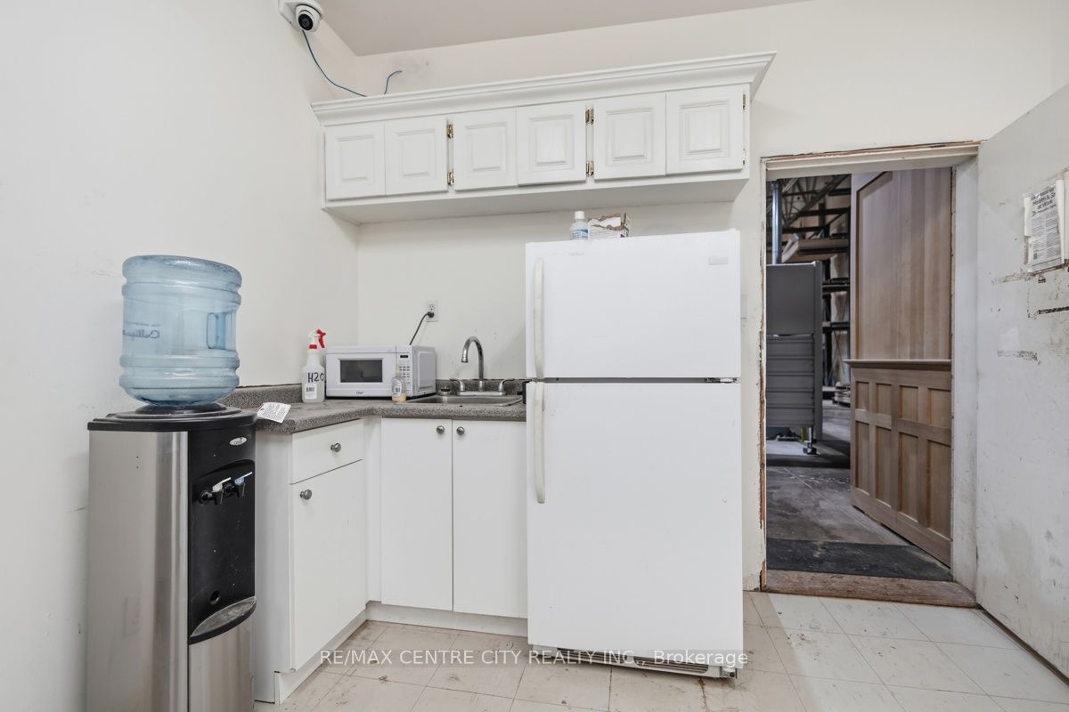 23819 Coldstream Road Property Photo 22