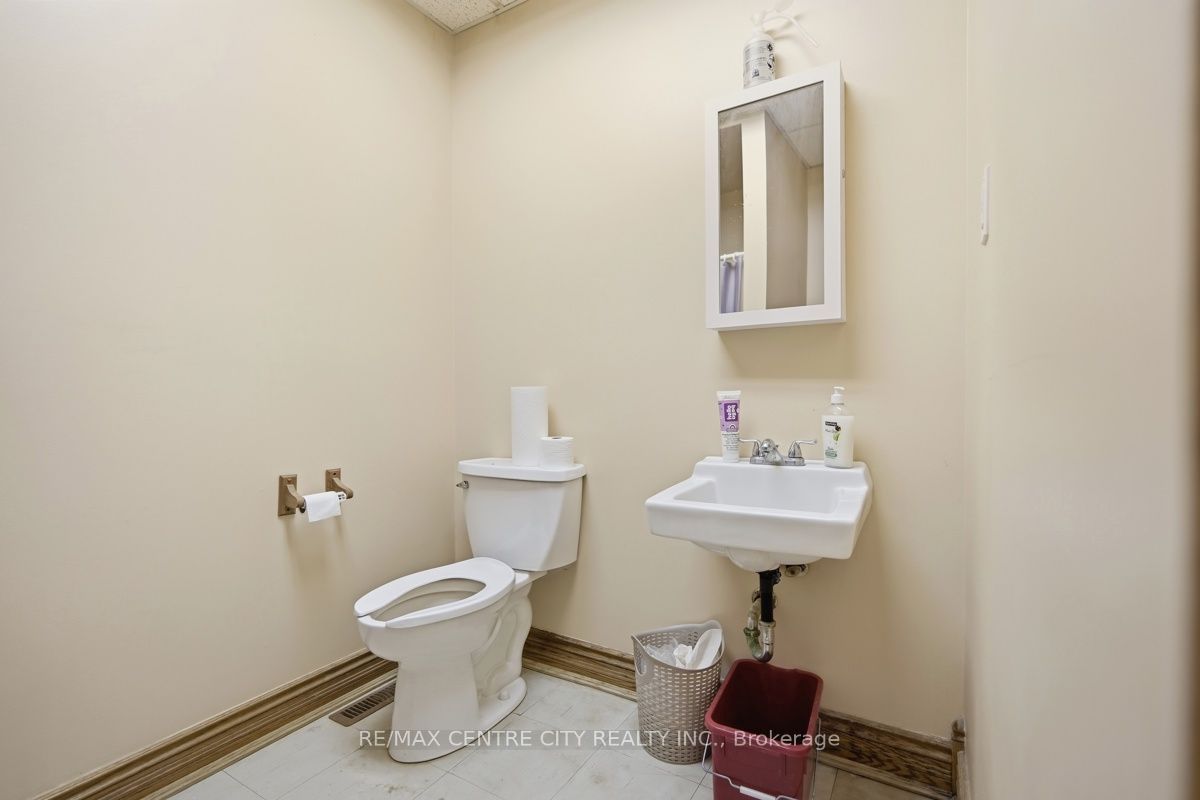 23819 Coldstream Road Property Photo 34