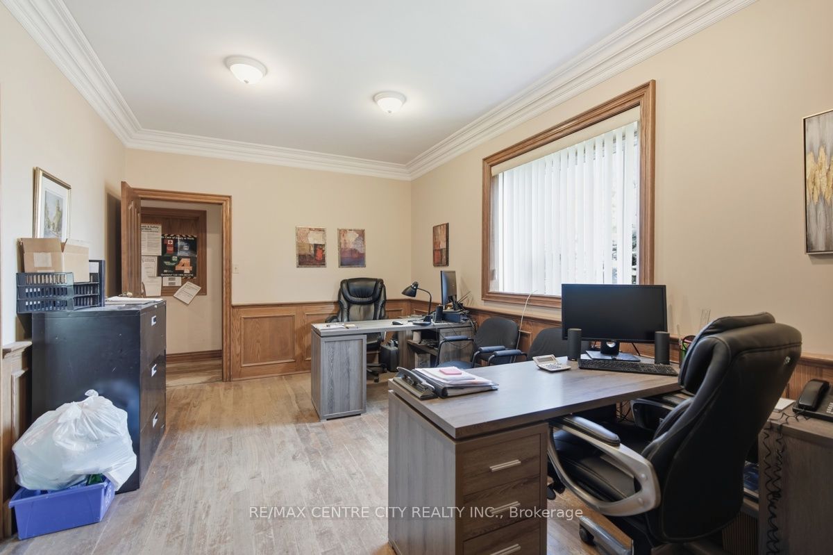 23819 Coldstream Road Property Photo 38