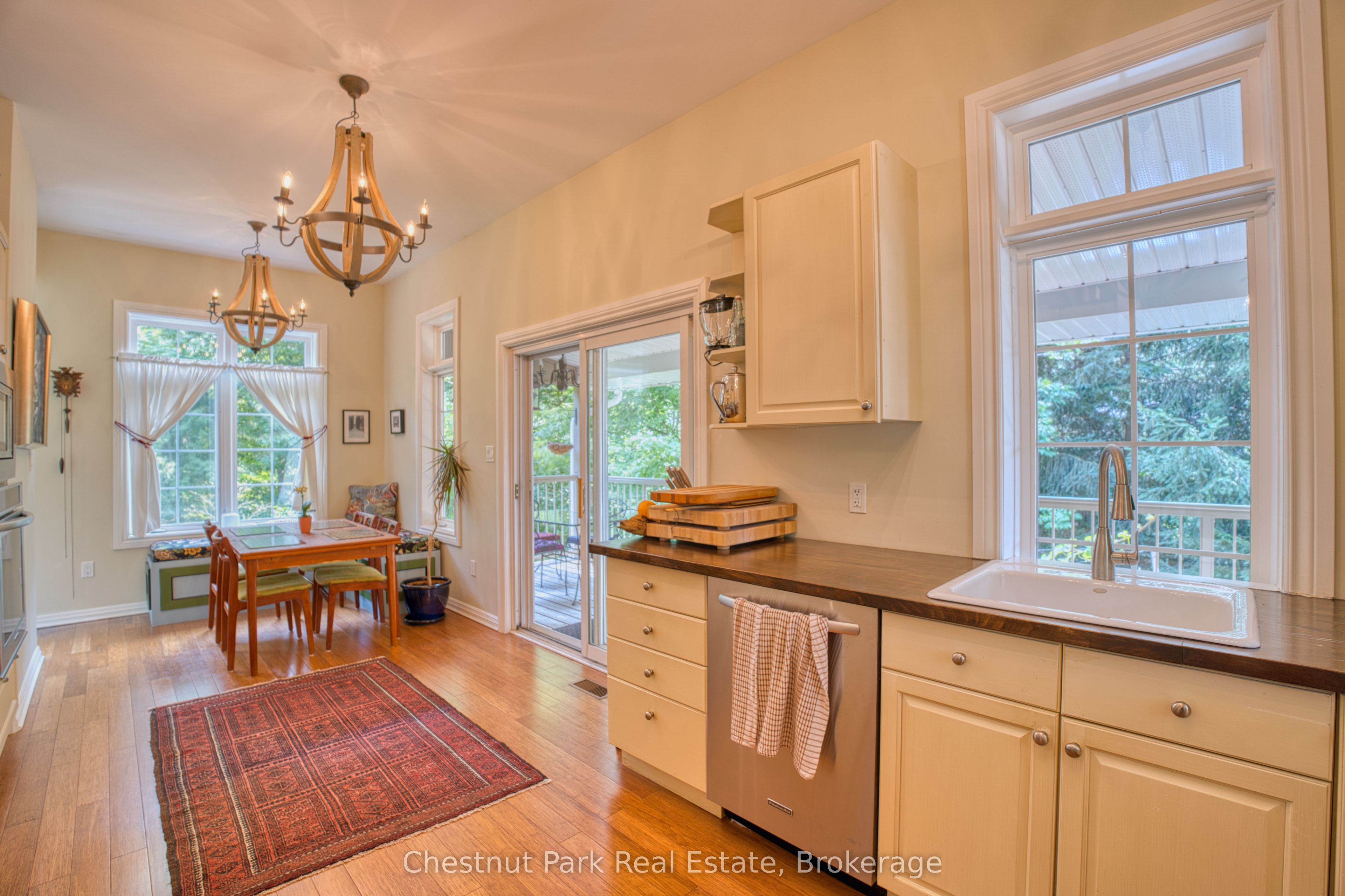 76 Everett Road Property Photo 7