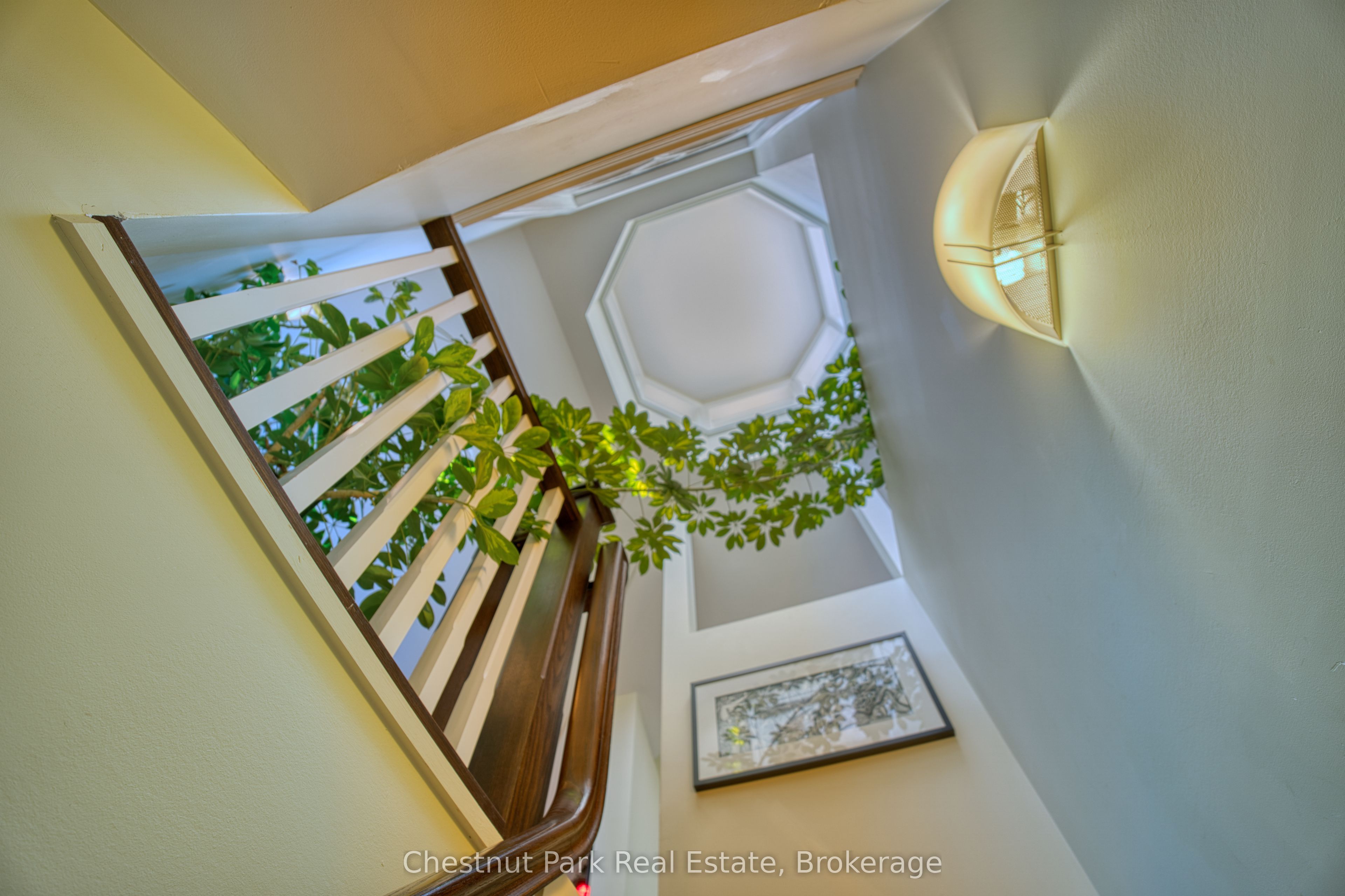 76 Everett Road Property Photo 13