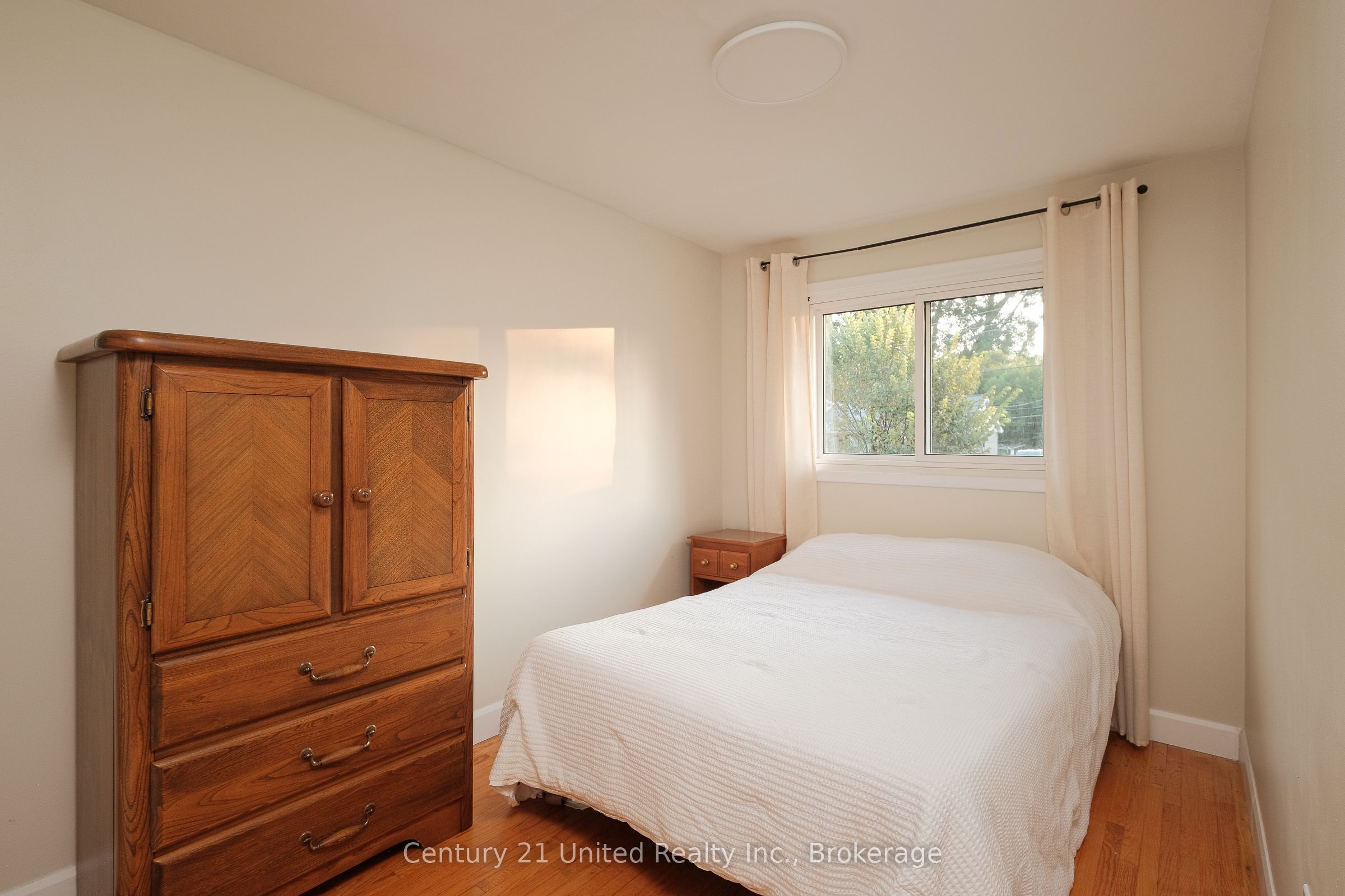 922 Webber Avenue Property Photo 14