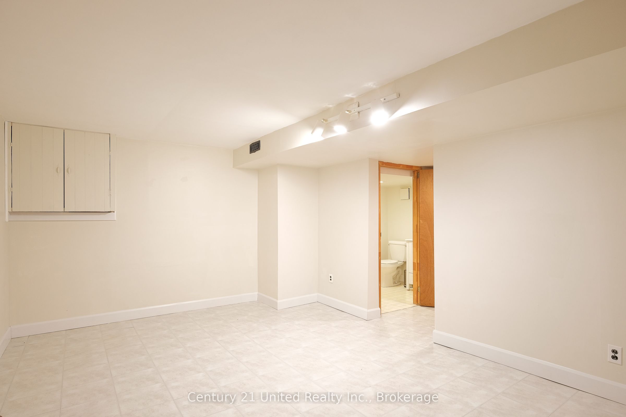 922 Webber Avenue Property Photo 19