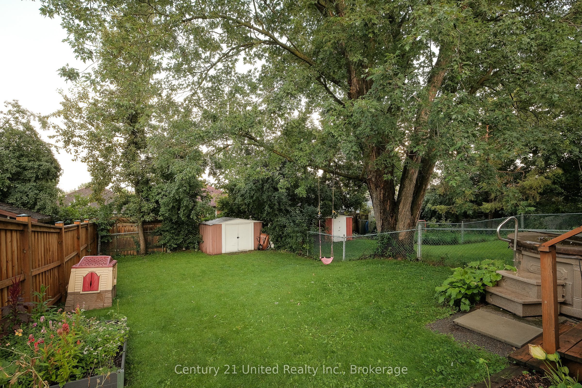 922 Webber Avenue Property Photo 23