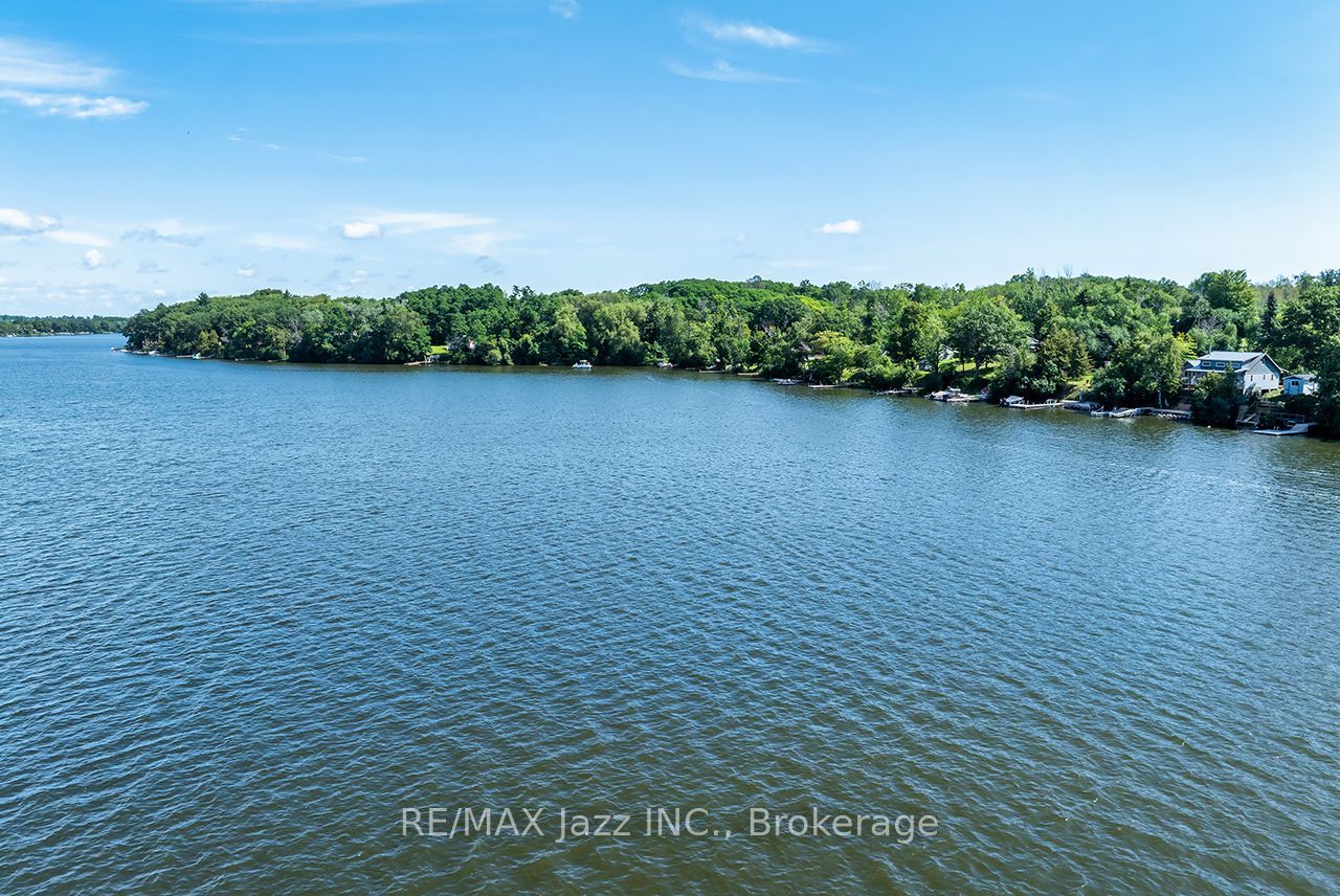 50 Long Island Property Photo 7