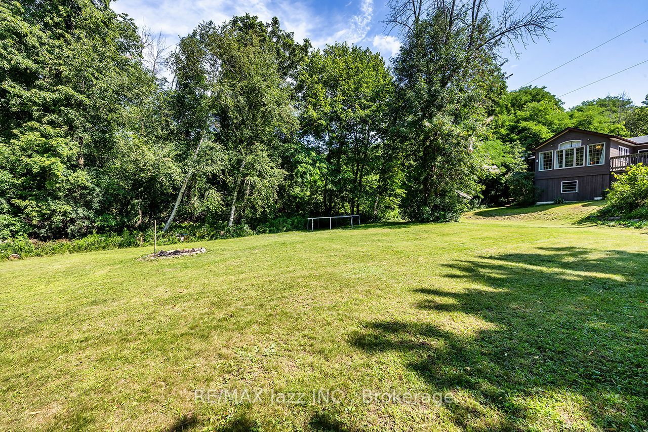 50 Long Island Property Photo 14