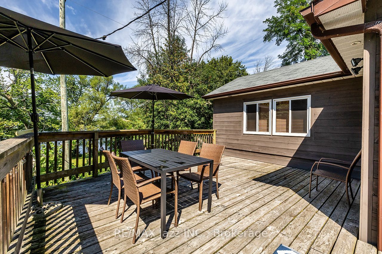50 Long Island Property Photo 18