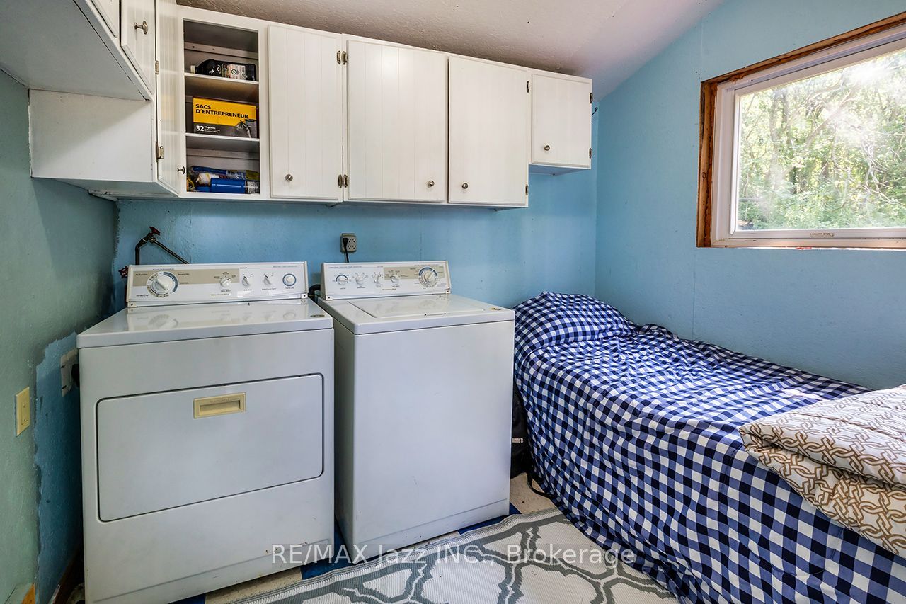 50 Long Island Property Photo 20