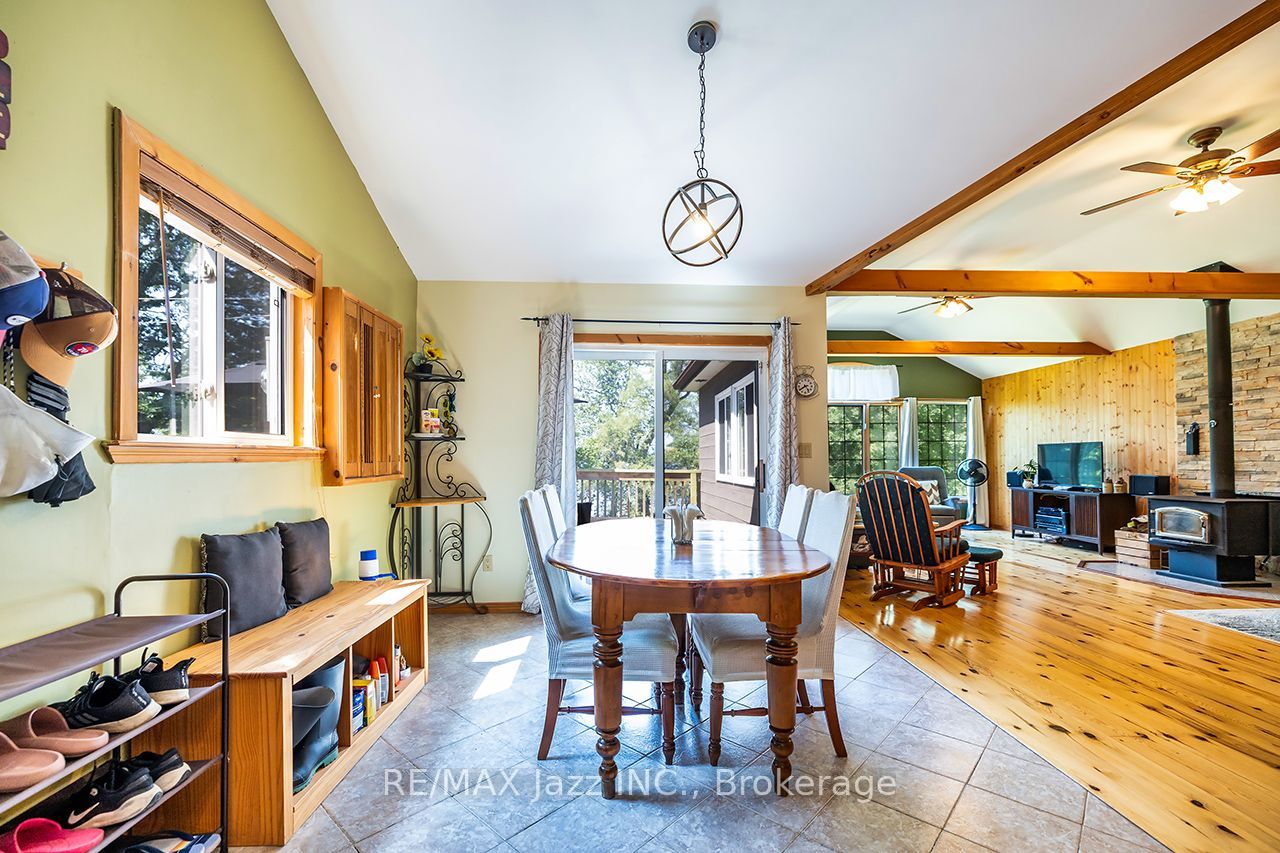 50 Long Island Property Photo 23