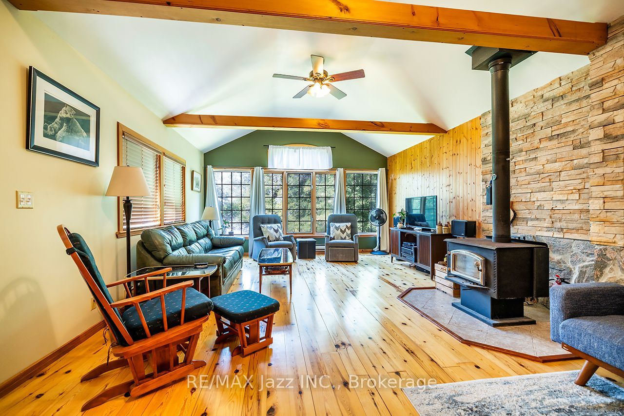 50 Long Island Property Photo 25