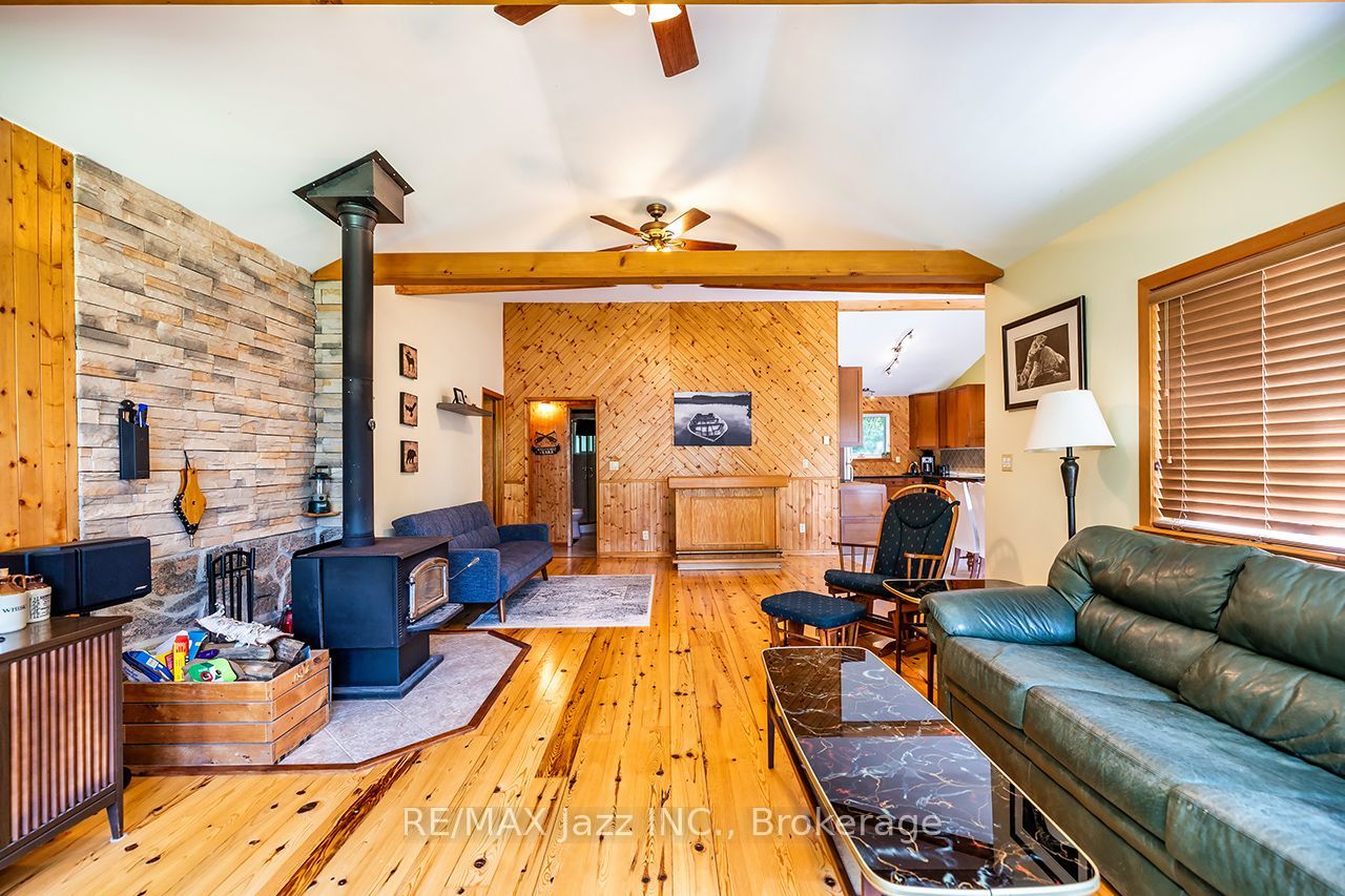 50 Long Island Property Photo 26