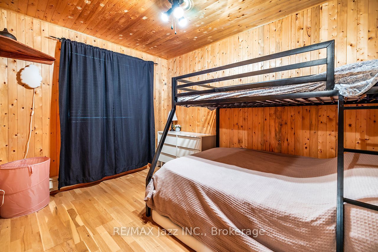 50 Long Island Property Photo 31