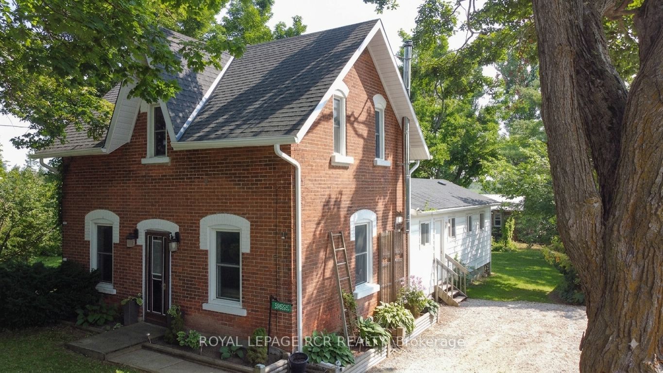 598323 2nd Line W Property Photo 1