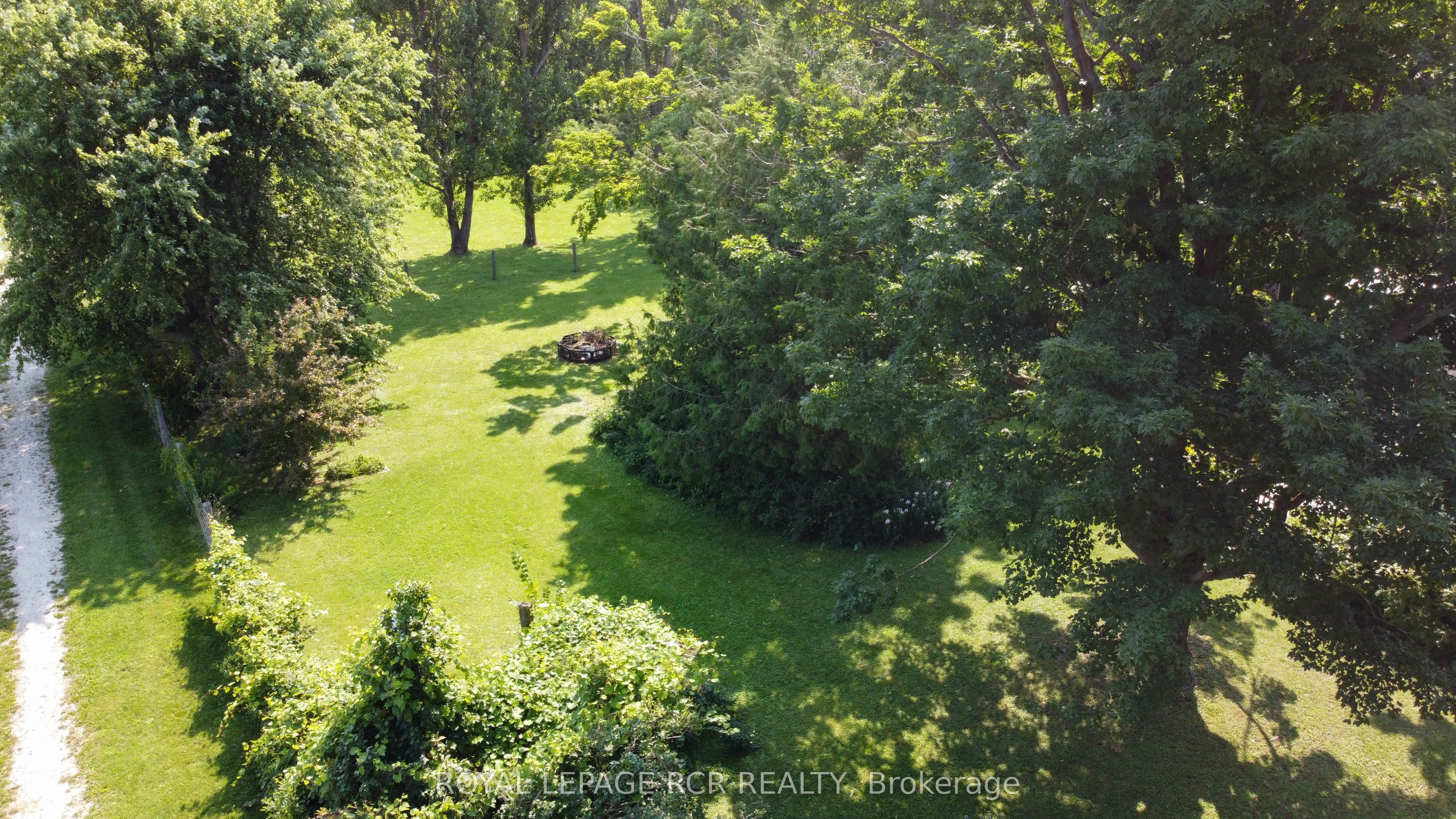 598323 2nd Line W Property Photo 5