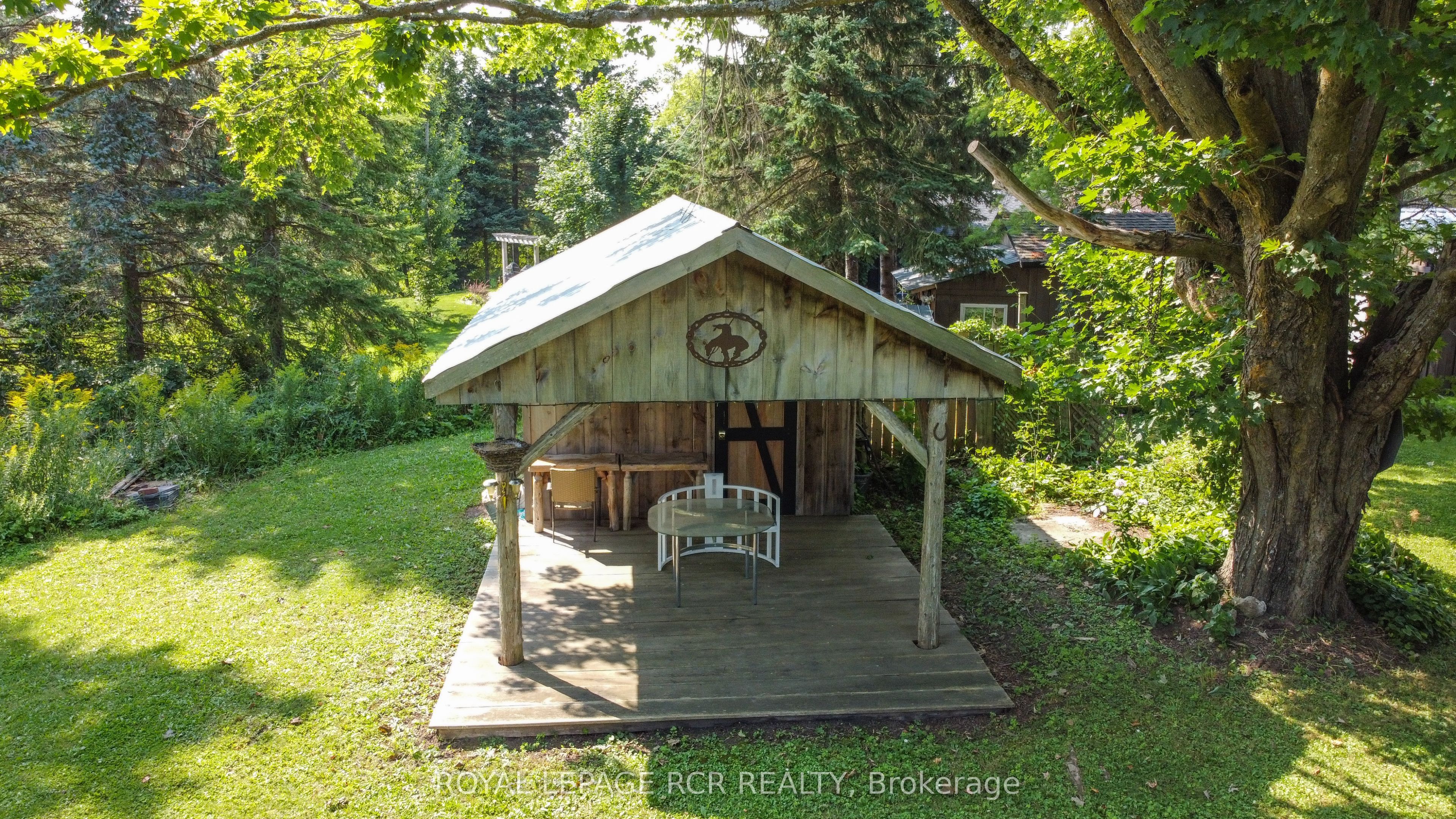 598323 2nd Line W Property Photo 7