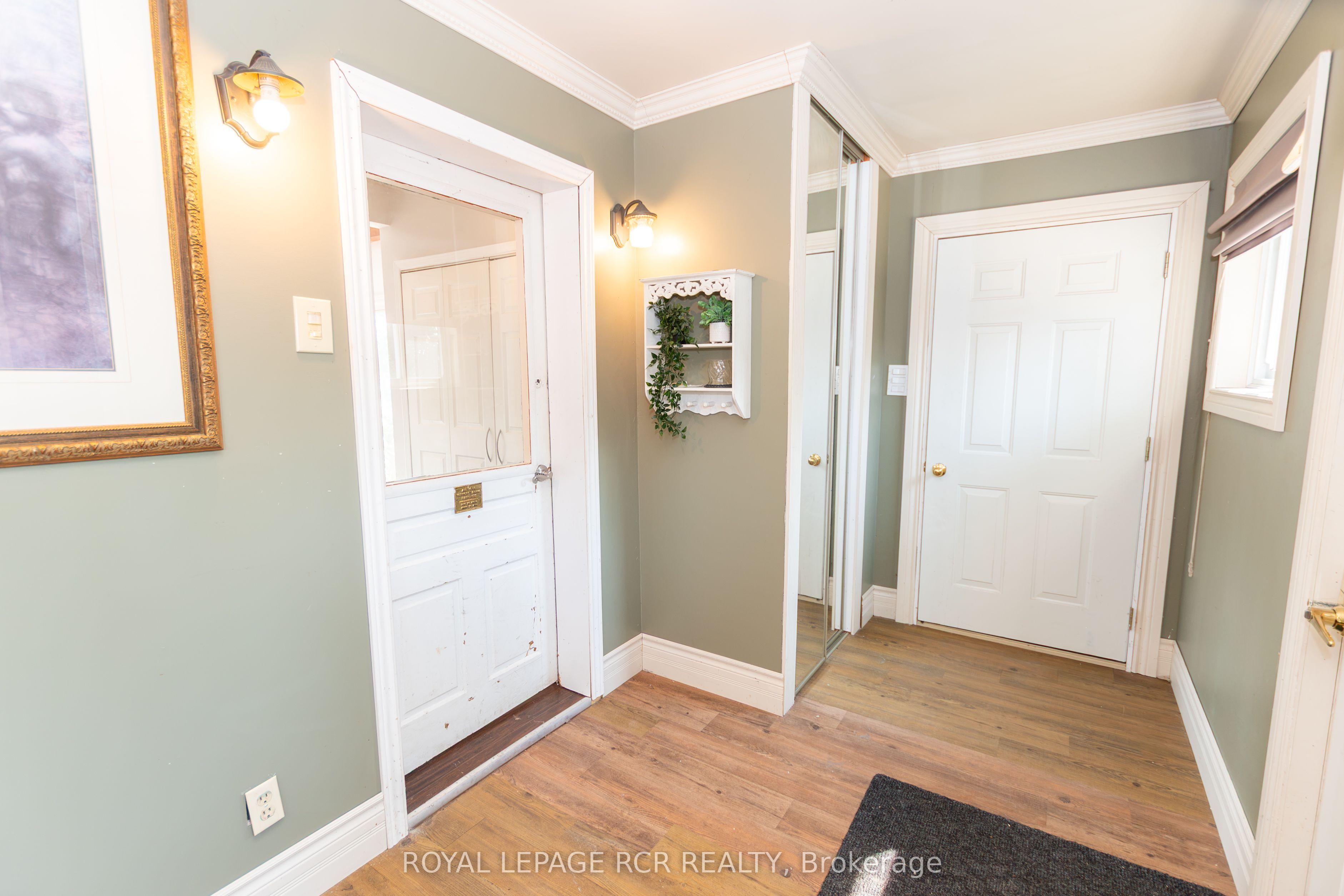 598323 2nd Line W Property Photo 11
