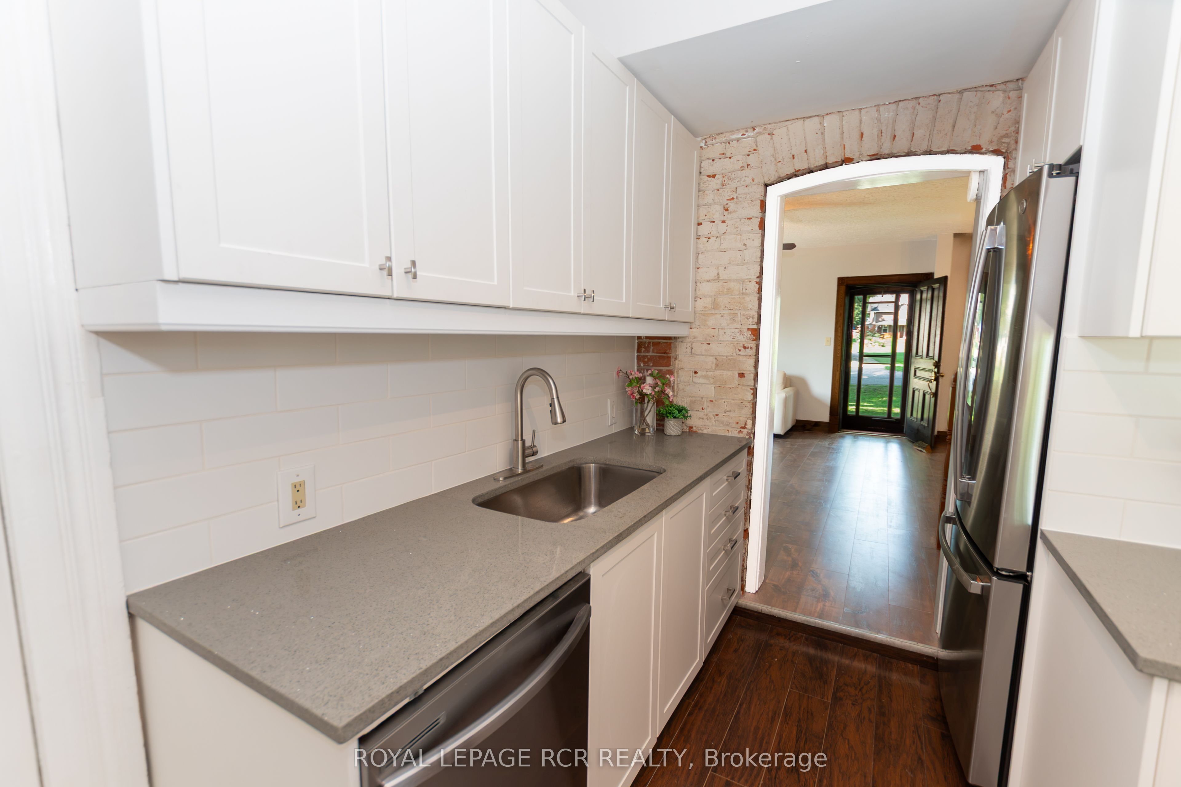 598323 2nd Line W Property Photo 16