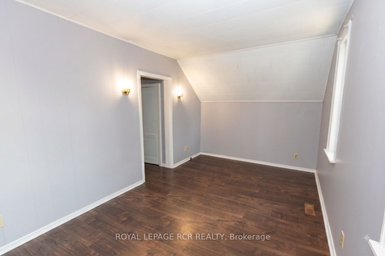 598323 2nd Line W Property Photo 21
