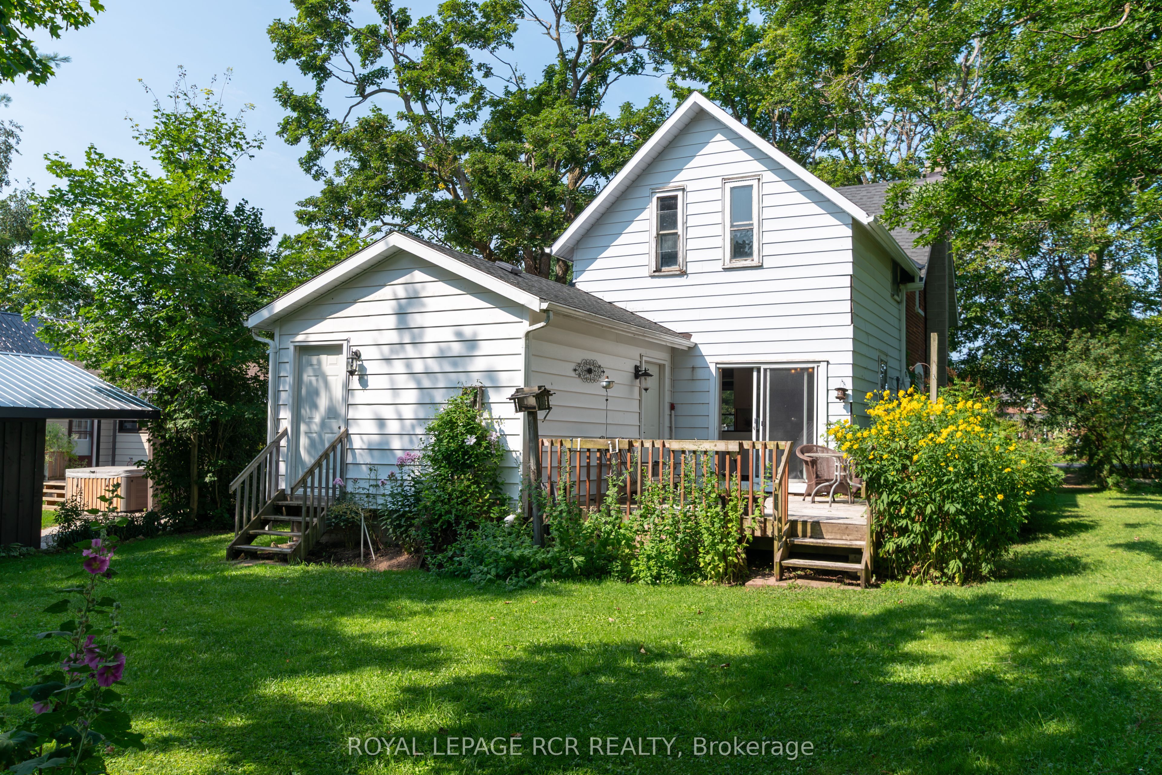 598323 2nd Line W Property Photo 24