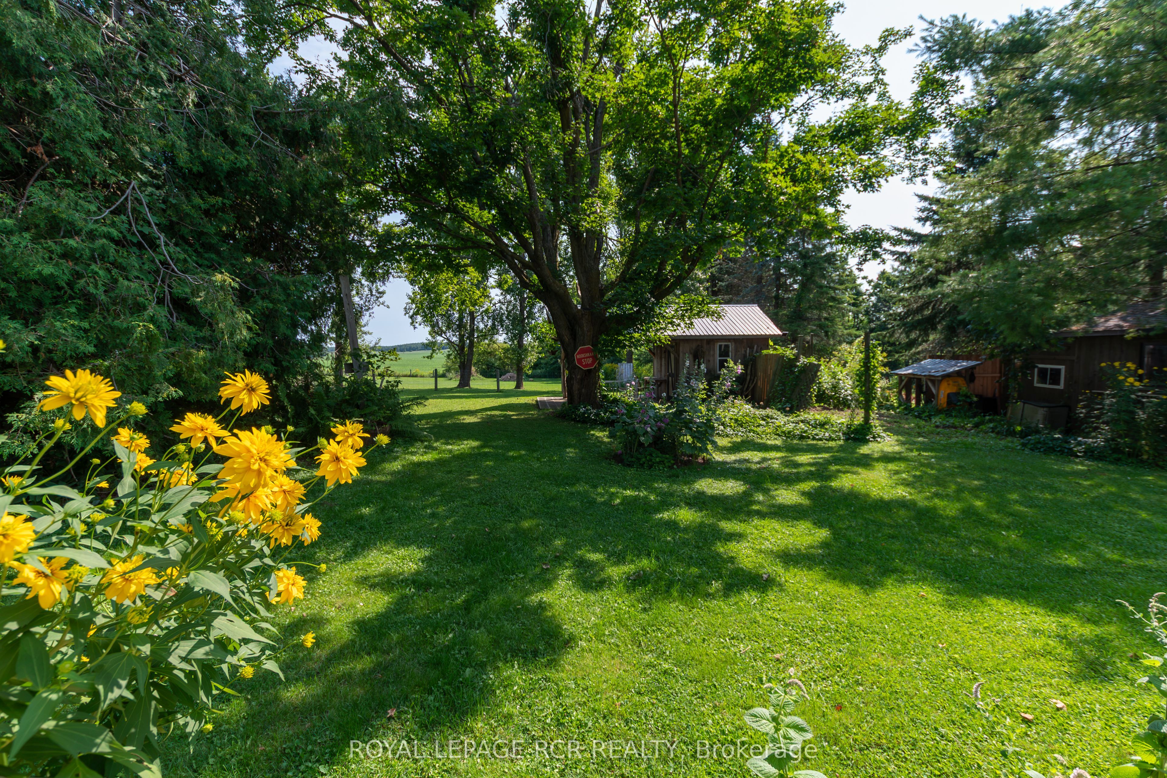 598323 2nd Line W Property Photo 25