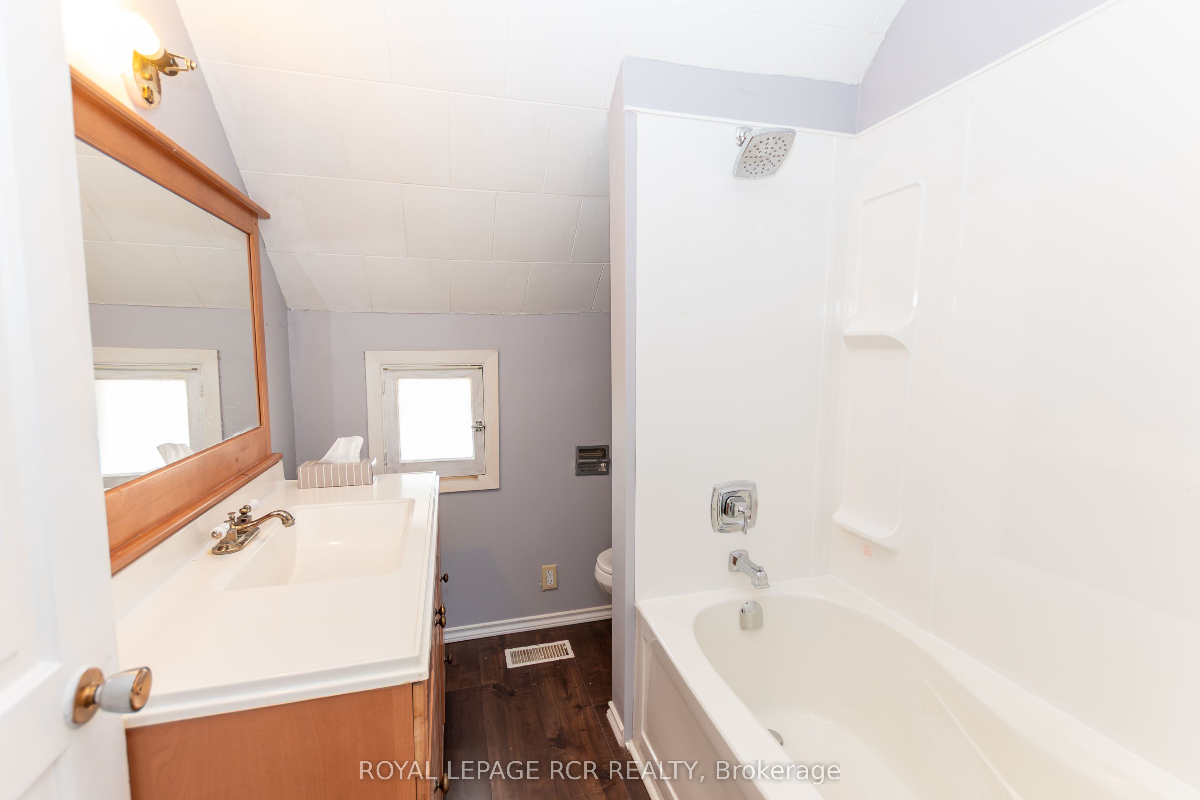 598323 2nd Line W Property Photo 27