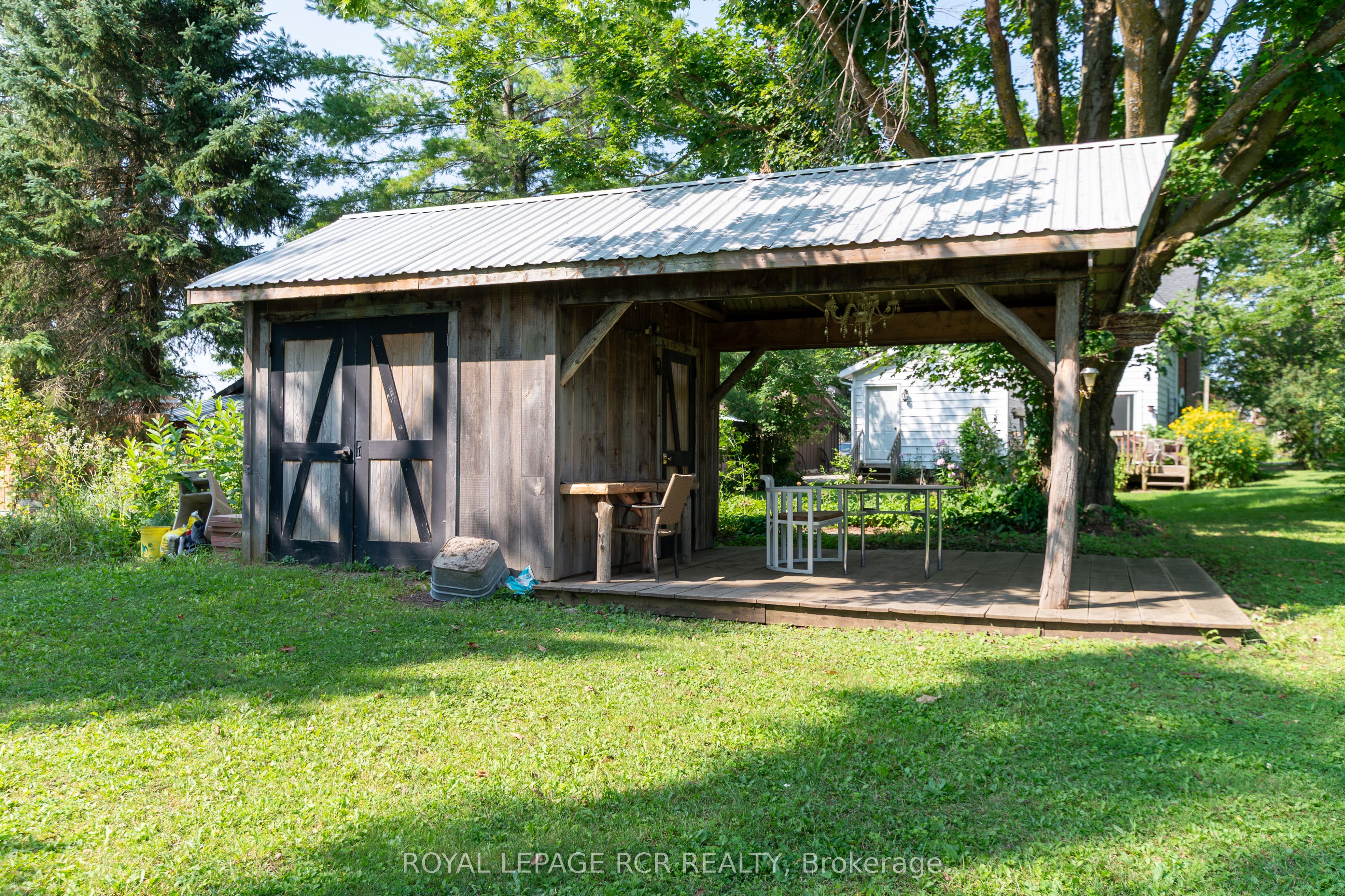 598323 2nd Line W Property Photo 29