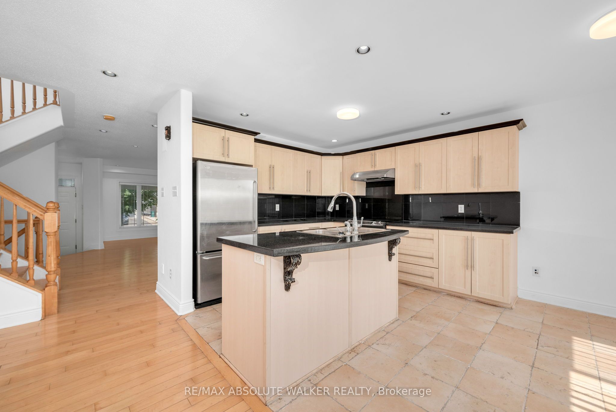 2269 Sandman Crescent Property Photo 10