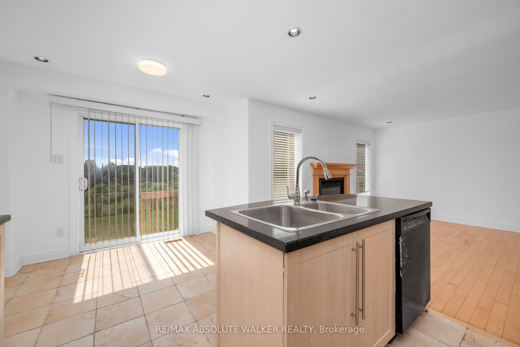 2269 Sandman Crescent Property Photo 11