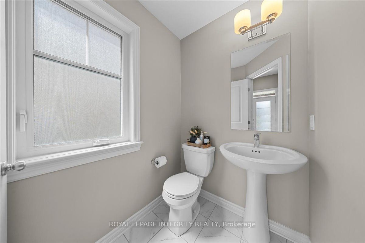 715 Cap Diamant Way Property Photo 4