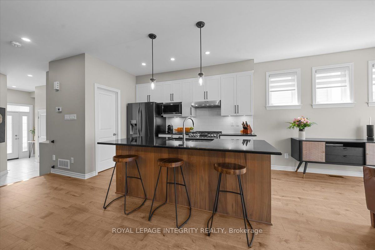 715 Cap Diamant Way Property Photo 10