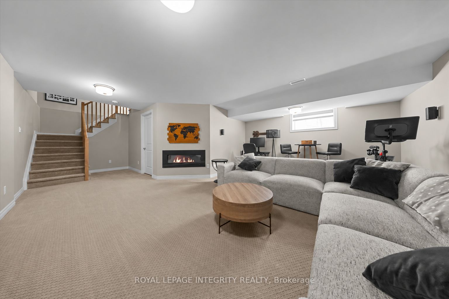 715 Cap Diamant Way Property Photo 30