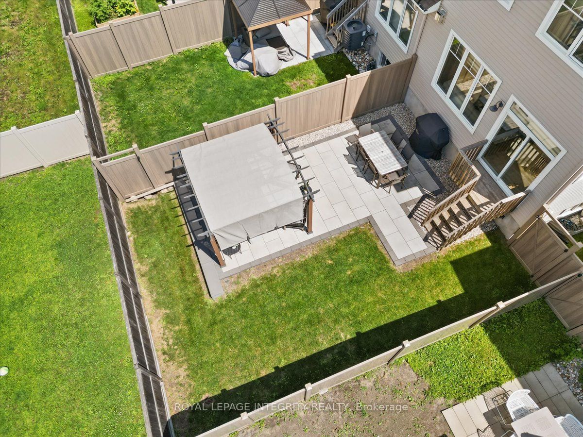 715 Cap Diamant Way Property Photo 40