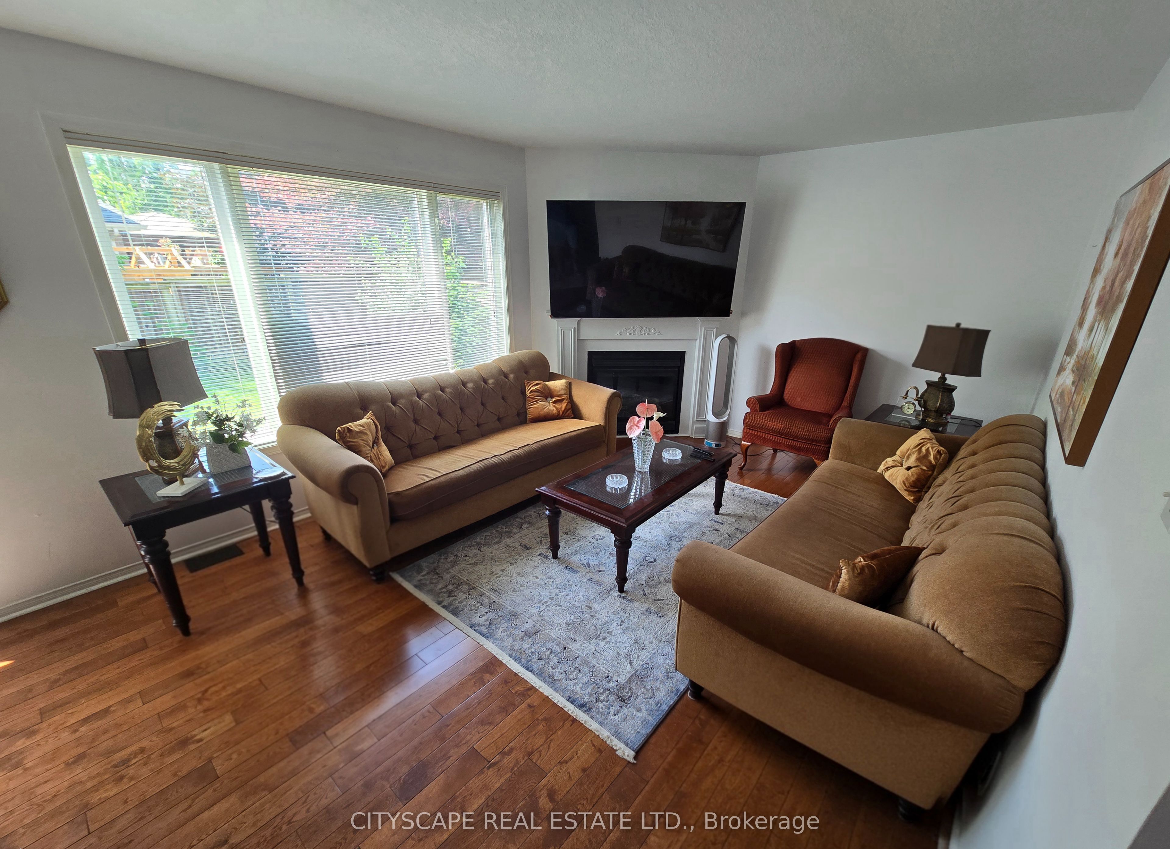 27 Adler Drive S Property Photo 9