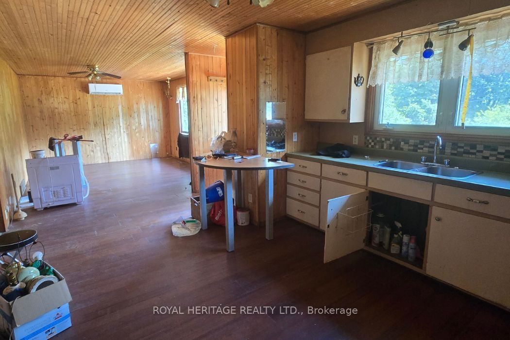 1590 Elm Tree Road Property Photo 4