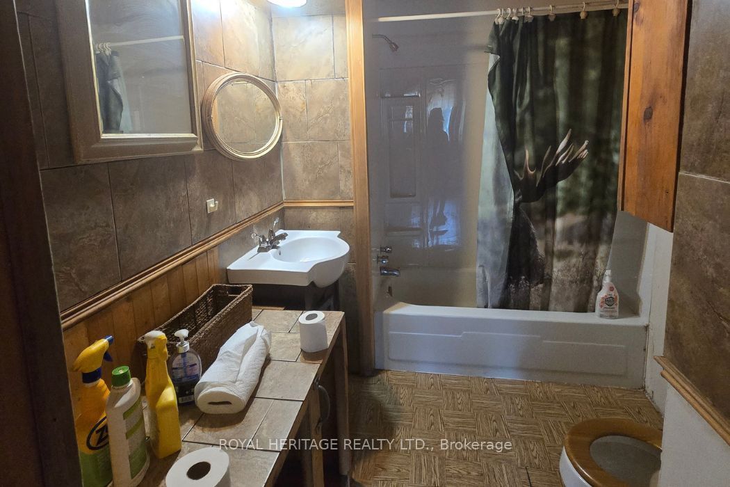 1590 Elm Tree Road Property Photo 8