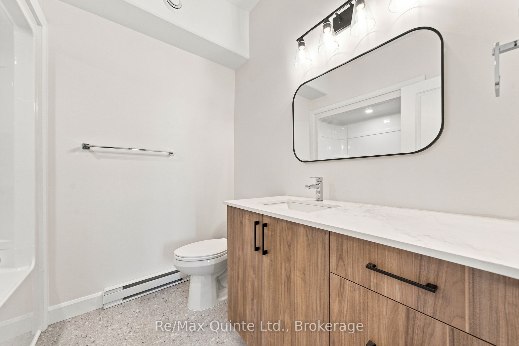 5 Sienna Avenue B Property Photo 19