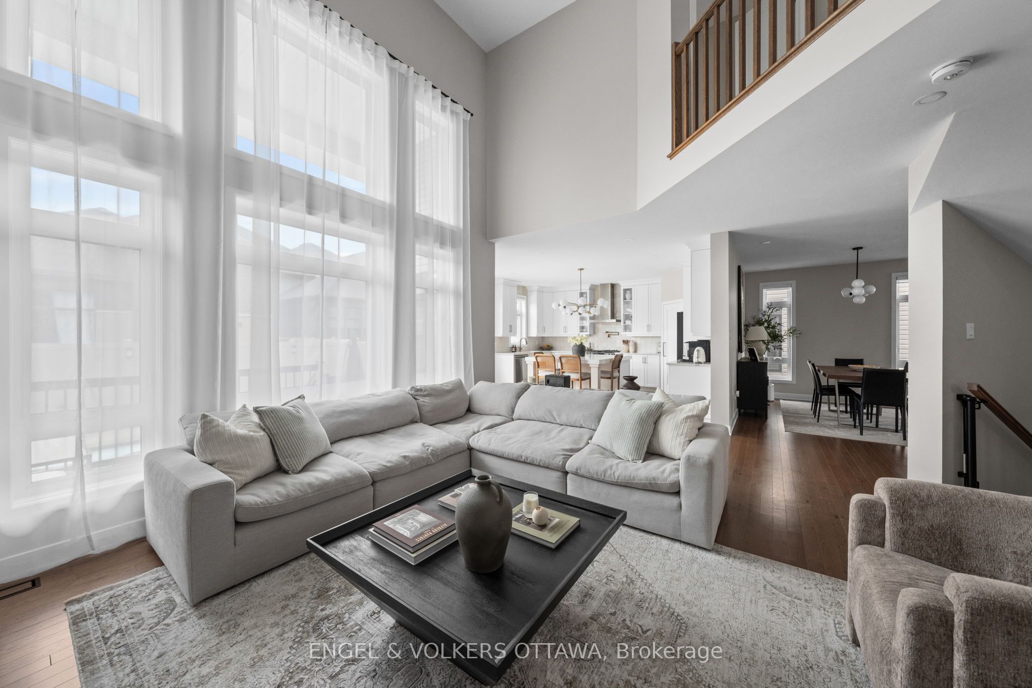 351 Shuttleworth Drive Property Photo 12