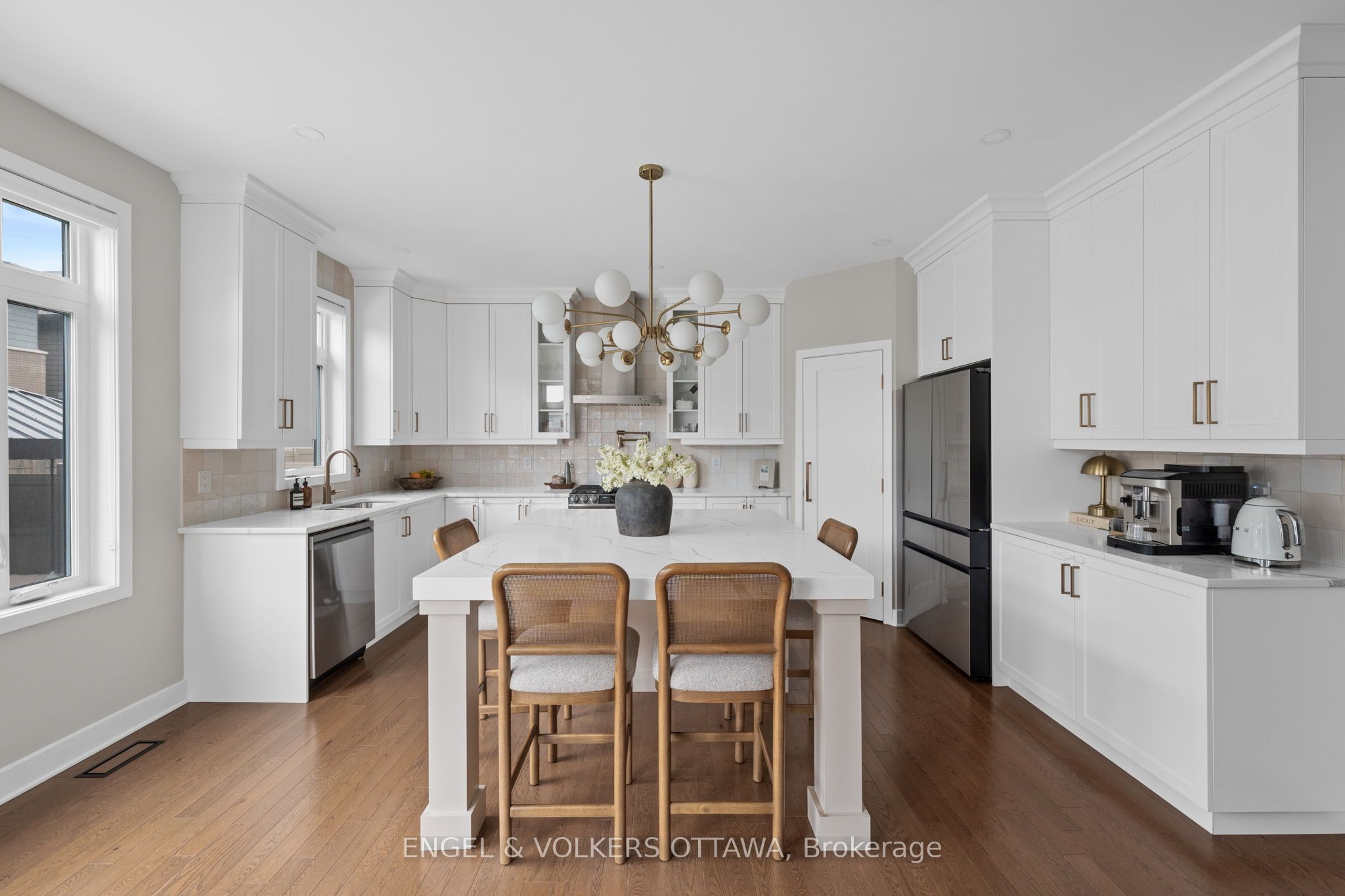 351 Shuttleworth Drive Property Photo 15