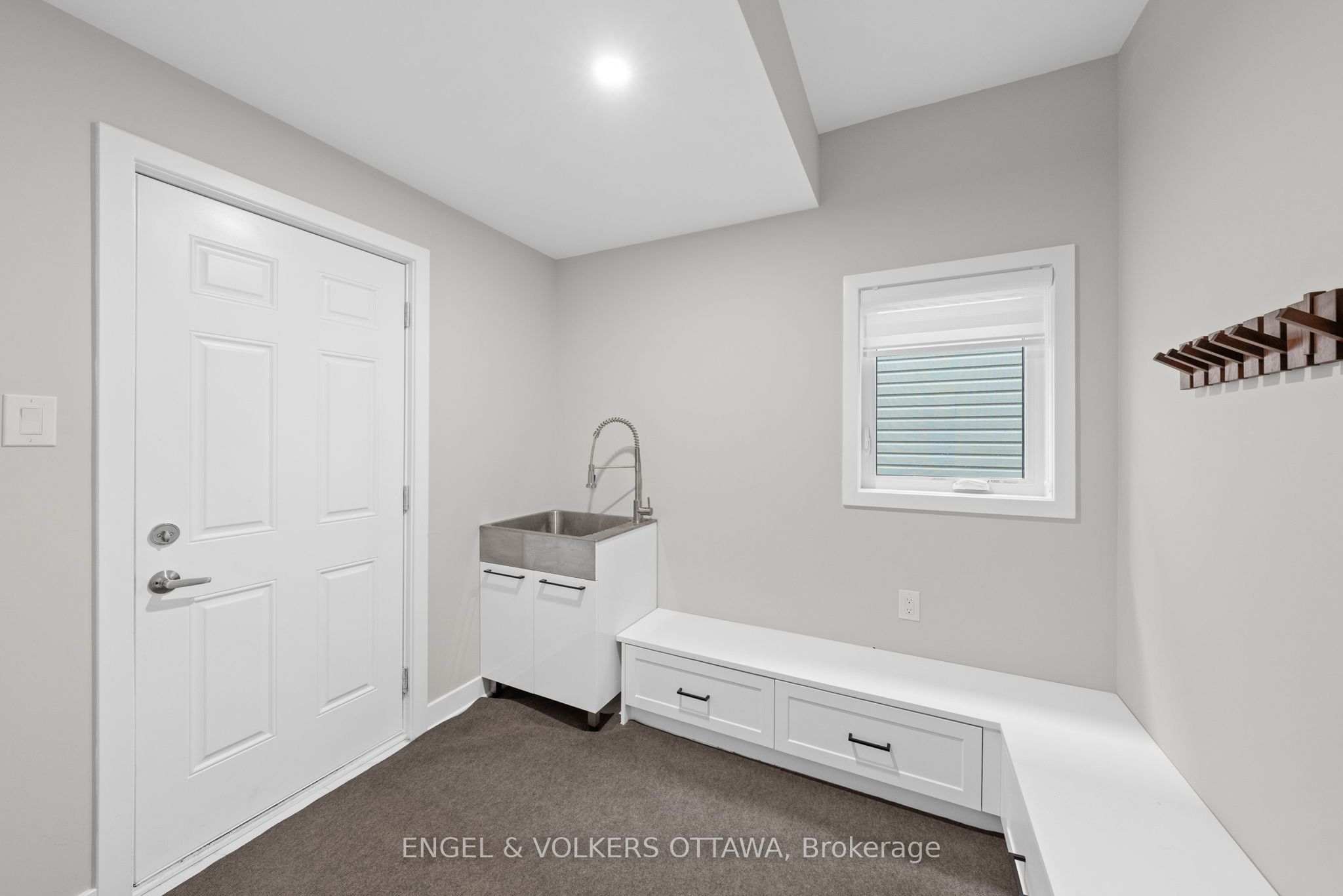 351 Shuttleworth Drive Property Photo 20